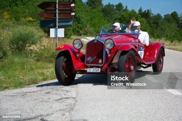Alfa Romeo 6c 1750 Gran Sport Brianza 1934 — стоковые фотографии и другие картинки Alfa Romeo - Alfa Romeo, Bugatti, Mille Miglia