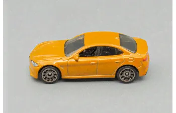 ALFA ROMEO Giulia (2016), Metalflake Gold-2