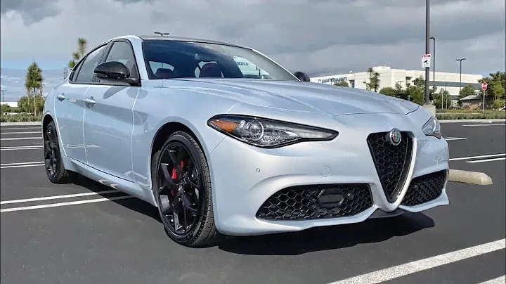 2020 Alfa Romeo Giulia Ti Sport Q4 Walkaround + Exhaust (No Talking)(ASMR)