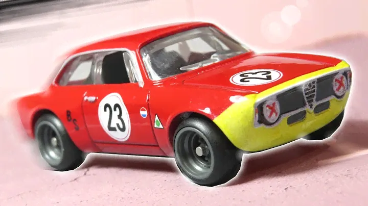 Hot Wheels Alfa Romeo Giulia Sprint GTA - Car Culture: Door Slammers (2020) 2/5