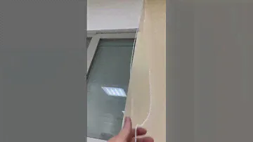 Рулонные шторы MGII с тканью АЛЬФА цвет белый на окна в МФЦ. Защита от солнца и ненужных взглядов.