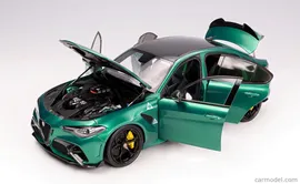 ALFA ROMEO - GIULIA GTA 2021 + ENGINE AND ACCESSORIES