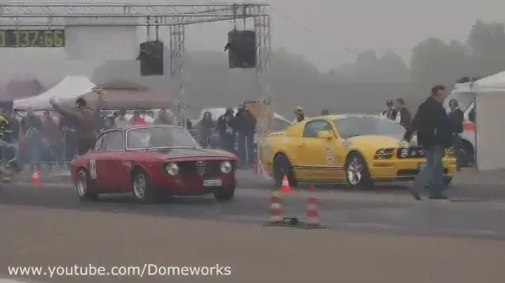 Alfa Romeo GT Junior VS Ford Mustang - Drag Racing 1/4 Mile