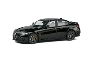 ALFA ROMEO GIULIA QUADROFOGLIO BLACK*