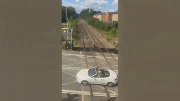 No trains. Film a 2008 2:2LTR Alfa Romeo Spider JTS LTD EDITION