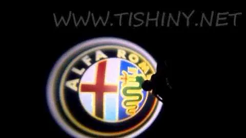 Проекция логотипа авто в двери Alfa Romeo
