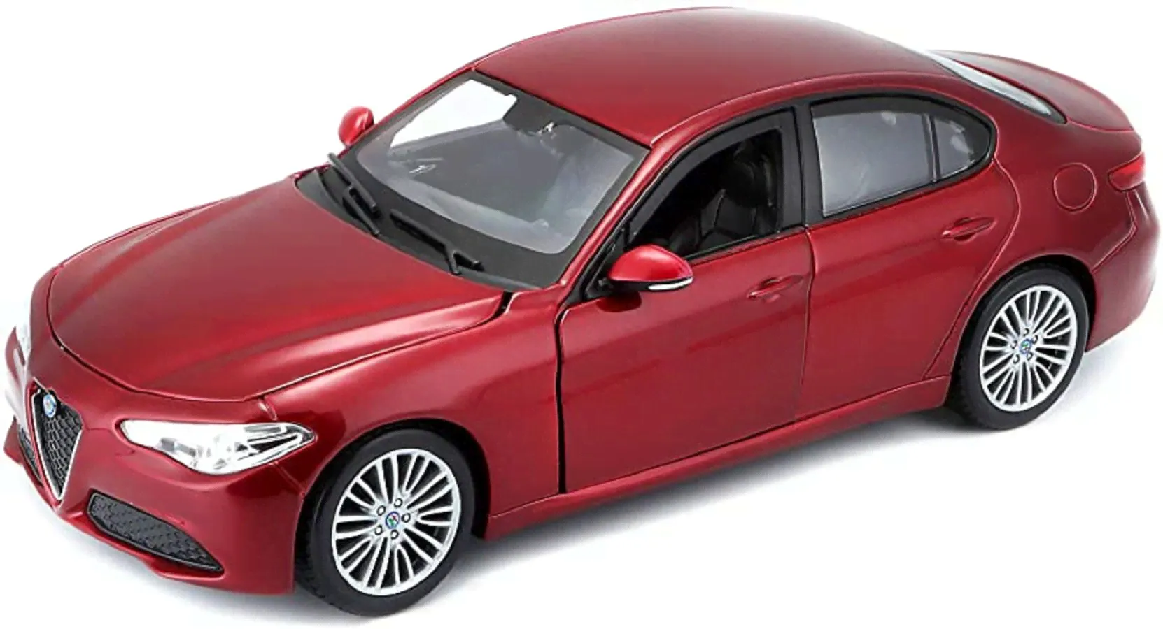 Машинка Bburago Alfa Romeo Giulia 1:24 18-21080-0