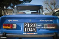 Alfa Romeo Giulia Классический Итальянский Автомобиль — стоковые фотографии и другие картинки Номерной знак