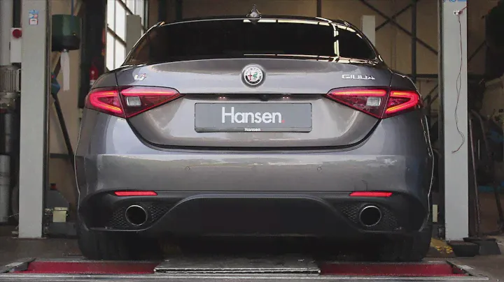 Alfa Romeo Giulia Veloce Q4 I Stock VS Supersprint exhaust I Autobedrijf Hansen