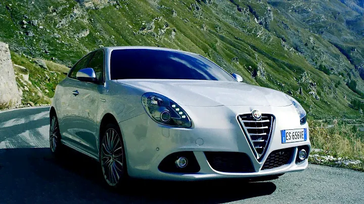 ► 2014 Alfa Romeo Giulietta - DRIVING