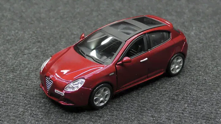 805. Alfa Romeo Giuletta 1:32  bburago