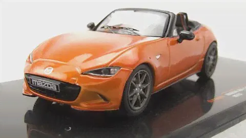 Alfa Romeo Giulia Nuova Super 1974 dunkelrot Modellauto 1:18 MCG