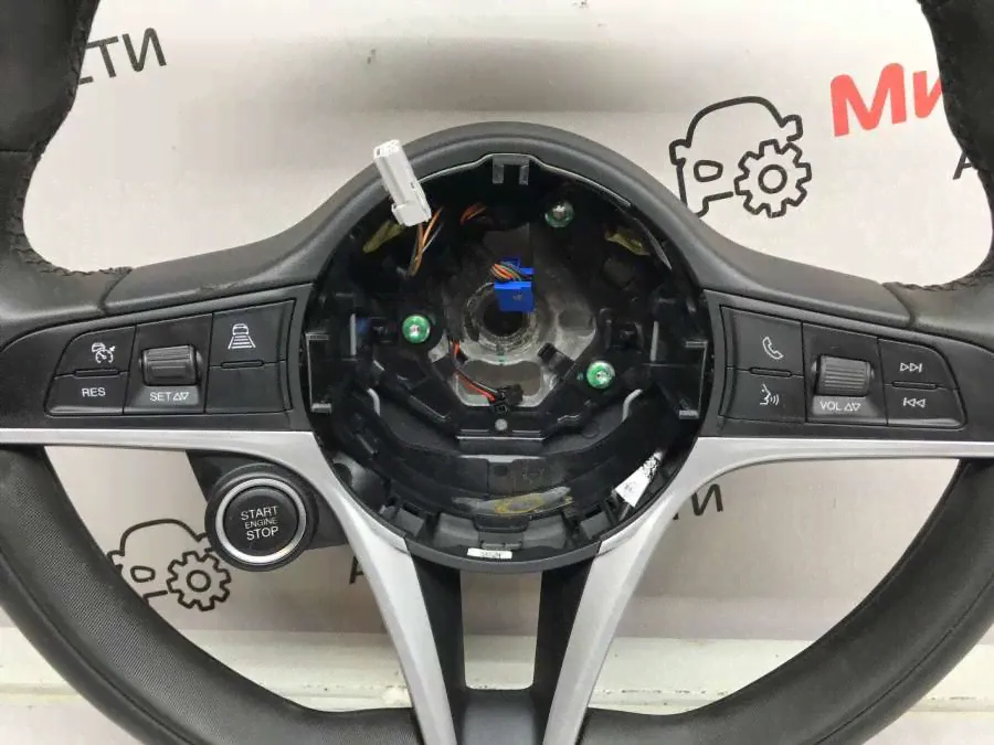 Руль Alfa Romeo Giulia 952 2018г. (артикул MAD-97092485)-3