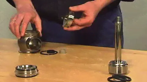 Alfa Laval - Maintenance video Unique SSV