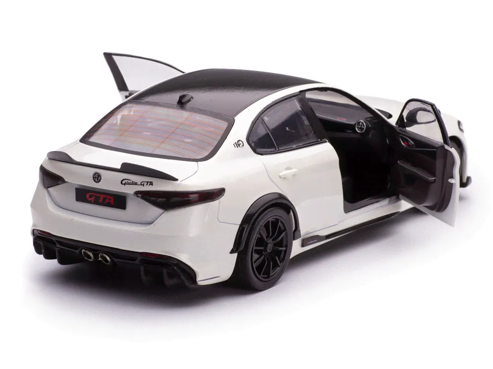Масштабная модель Alfa Romeo Giulia GTA 2022 белый лучшая цена!-2