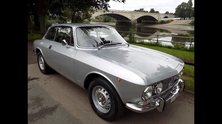 1974 Alfa Romeo Giulia 1300 GT Junior