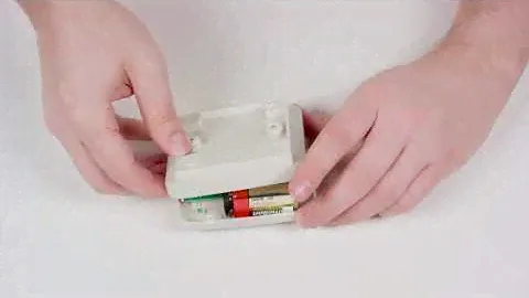 TELUS | Replace the batteries in your Wireless Analog Keypad (AlarmForce)